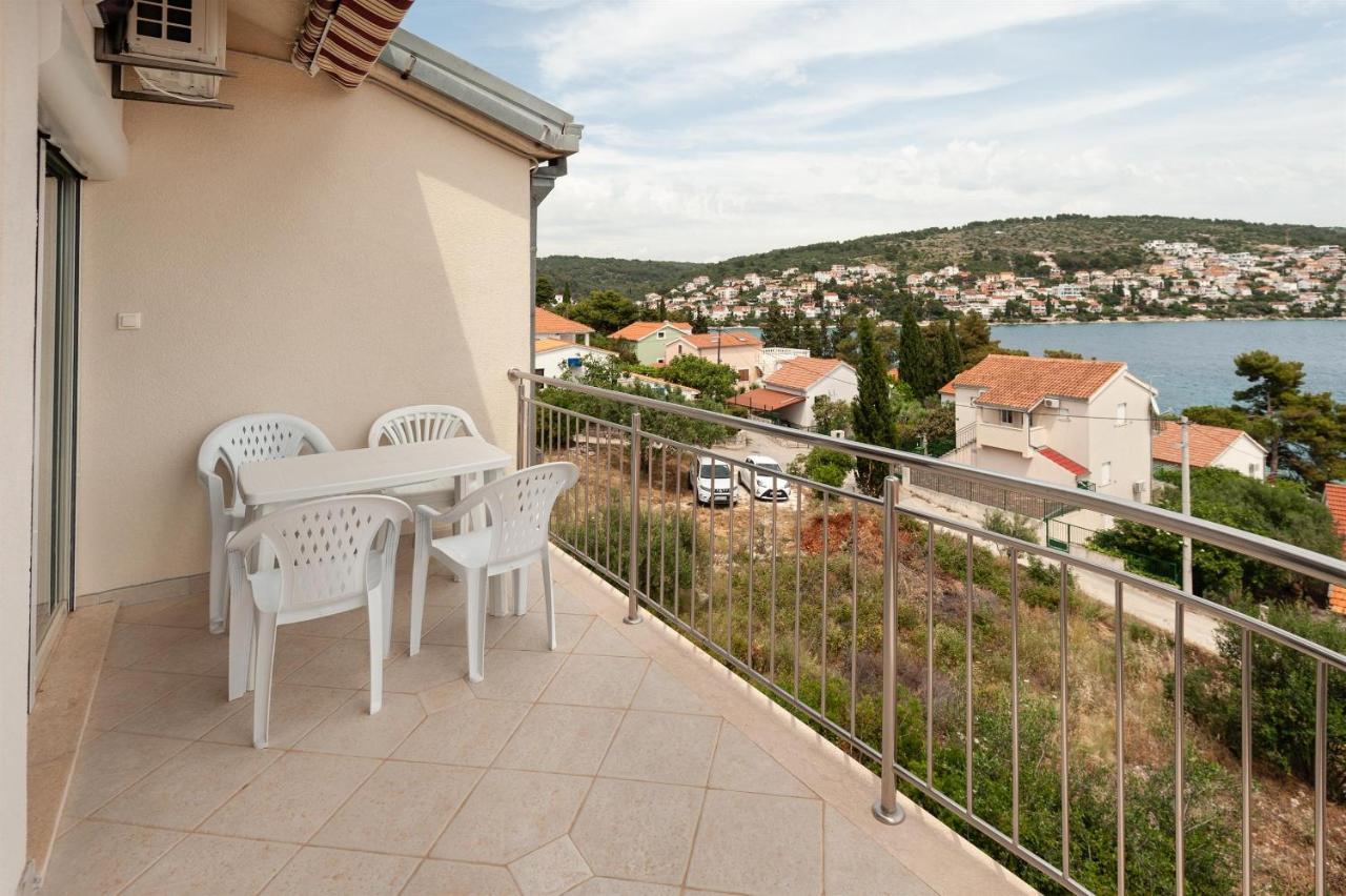 Apartments Lumaduma Trogir Extérieur photo