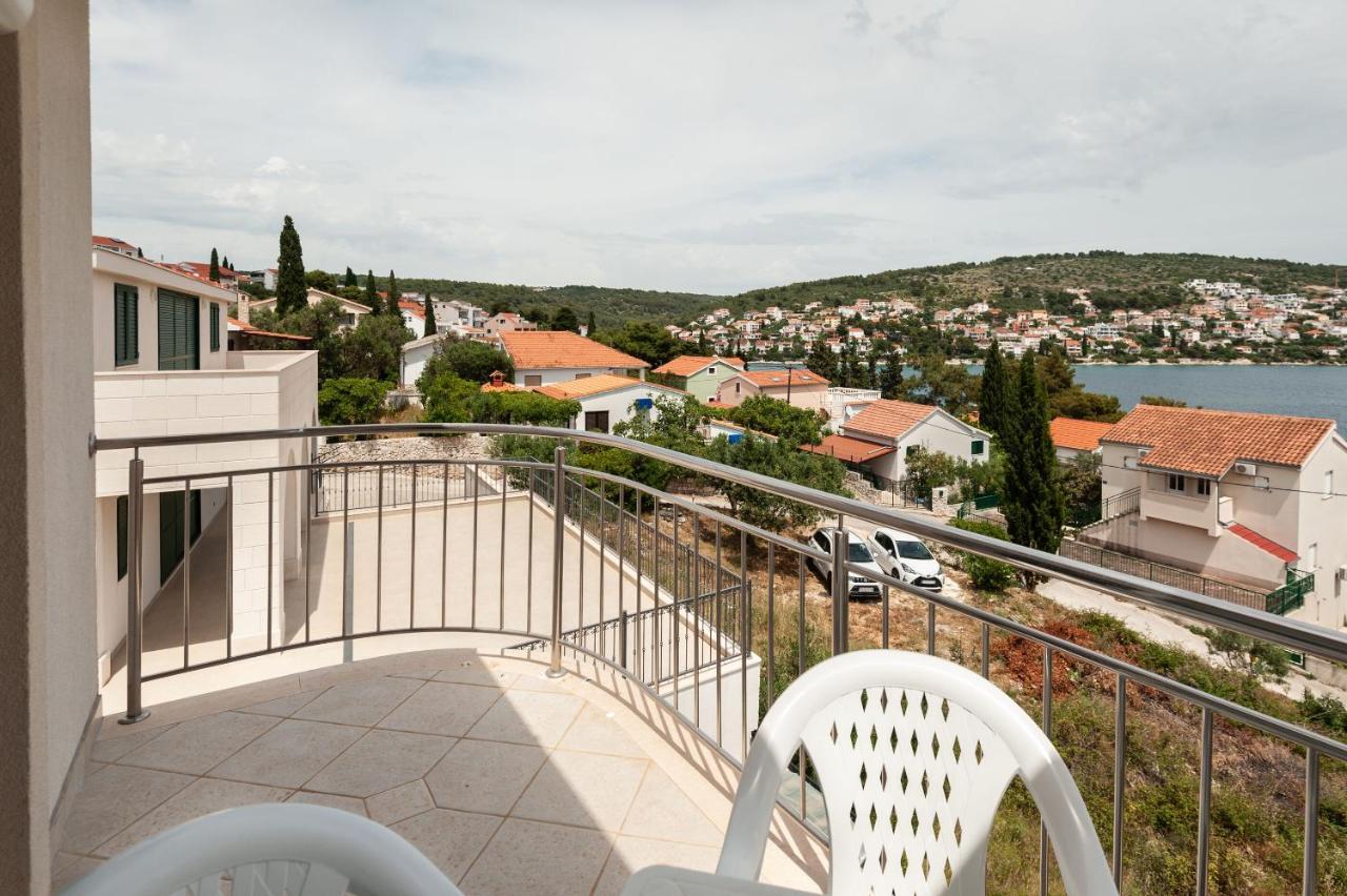 Apartments Lumaduma Trogir Extérieur photo